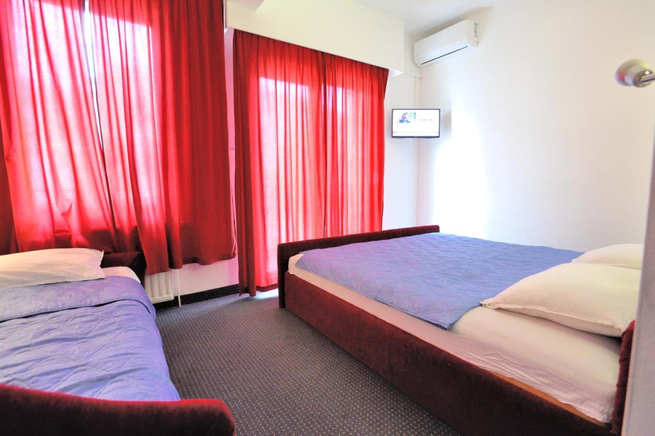 Hotel Lav 内乌姆 外观 照片