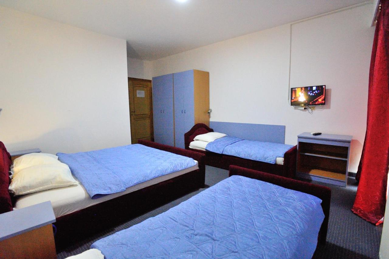 Hotel Lav 内乌姆 外观 照片